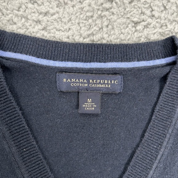 Banana Republic Sweater Vest Mens‎ M Black Cotton Cashmere Classic Dad - Picture 2 of 5